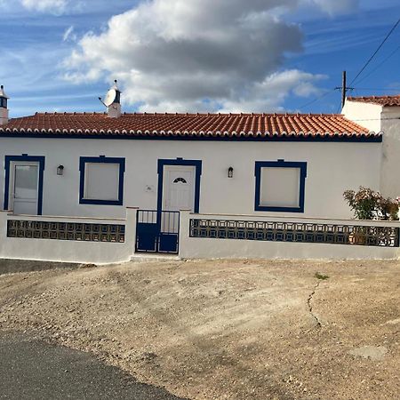 メルトラ Casa Dos Saposヴィラ エクステリア 写真